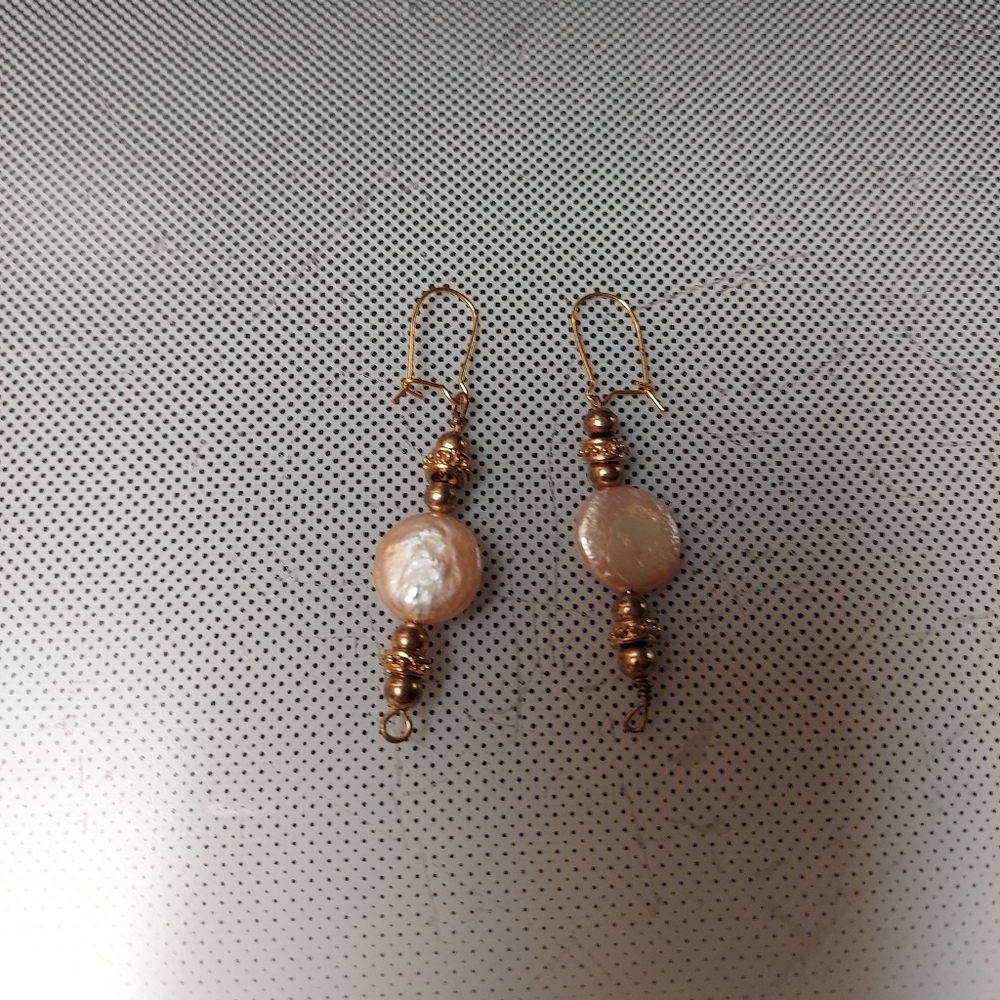 Coin pearl earrings with gold tone beads
